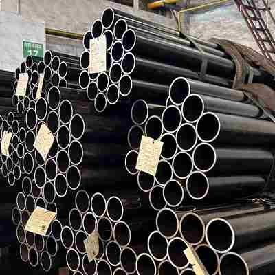 बाह्य व्यास 90MM 4130 क्रोमोली मिश्र धातु स्टील पाइप तेल ड्रिलिंग और कोल्ड रोलिंग प्रक्रिया के साथ कैसिंग के लिए